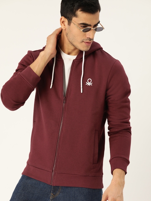 

United Colors of Benetton Men Burgundy Solid Hooded Sweatshirt