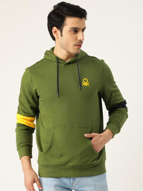

United Colors of Benetton Men Olive Green Solid Hooded Sweatshirt