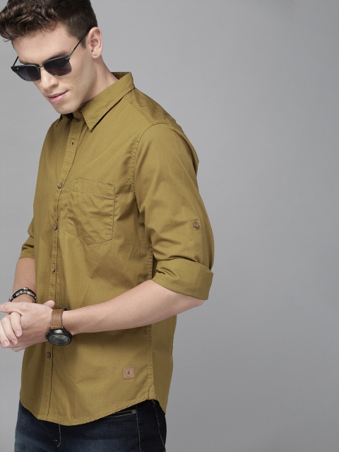 

Roadster Men Khaki Regular Fit Solid Casual Shirt