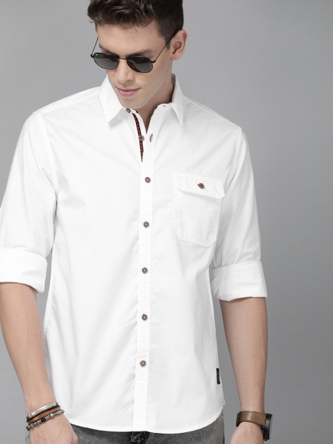 

Roadster Green Turn Men White Sustainable Sorona Blend Shirt