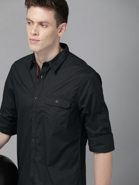 

Roadster Men Black Regular Fit Solid Casual Shirt