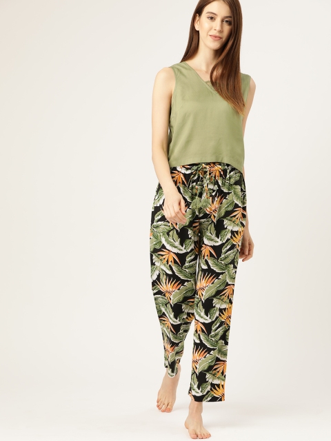 

ETC Women Green & Black Solid Night suit
