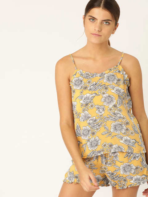 

ETC Women Yellow & White Floral Printed Night suit