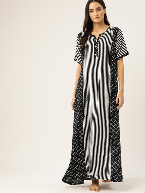 

ETC Black & White Printed Nightdress