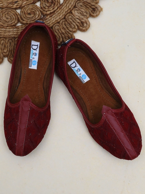 

DChica Boys Maroon Solid Mojaris