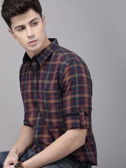 

Roadster Men Antiviral & Antibacterial protection Navy Blue & Burgundy Checked Casual Shirt