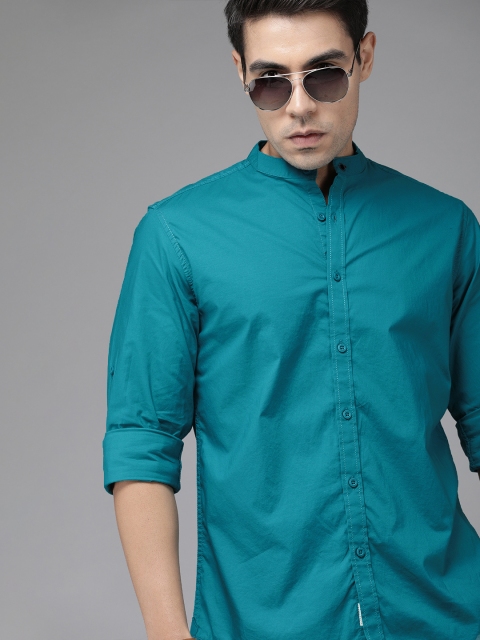 

Roadster Men Green Regular Fit Solid Casual Shirt