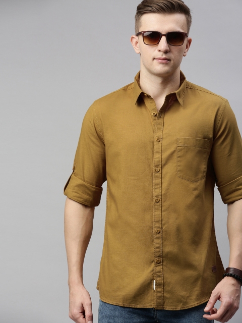 

Roadster Men Khaki Regular Fit Solid Casual Shirt