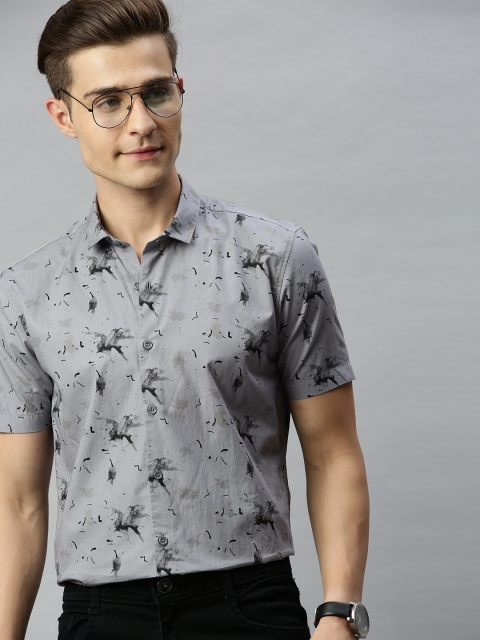 

Mast & Harbour Men Grey & Black Regular Fit Printed Casual Shirt