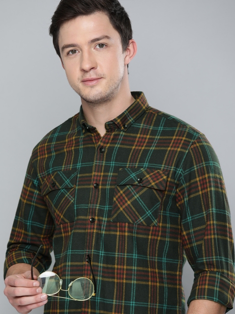 

Mast & Harbour Men Green & Red Regular Fit Checked Casual Shirt