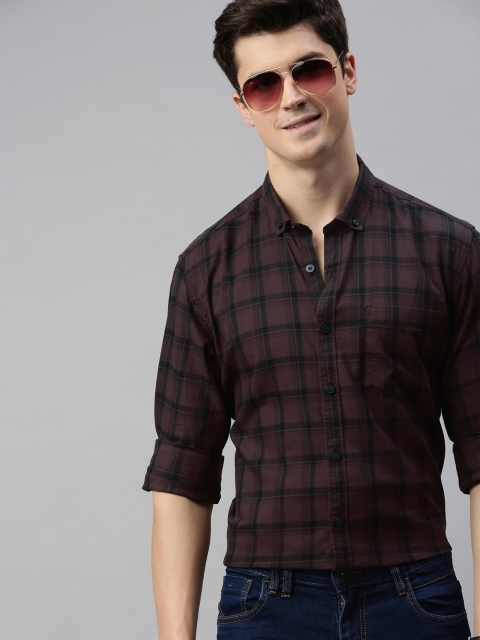 

Mast & Harbour Men Brown & Black Regular Fit Checked Casual Shirt