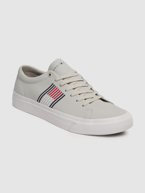

Tommy Hilfiger Men Grey Leather Sneakers