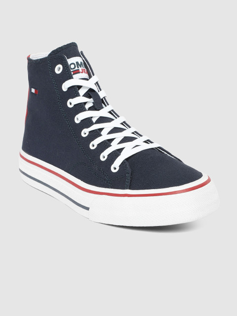 

Tommy Hilfiger Men Navy Blue Solid Sneakers