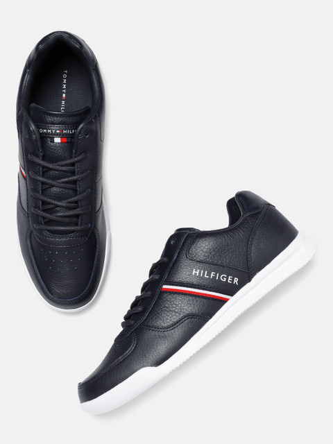 

Tommy Hilfiger Men Navy Blue Perforations Leather Sneakers