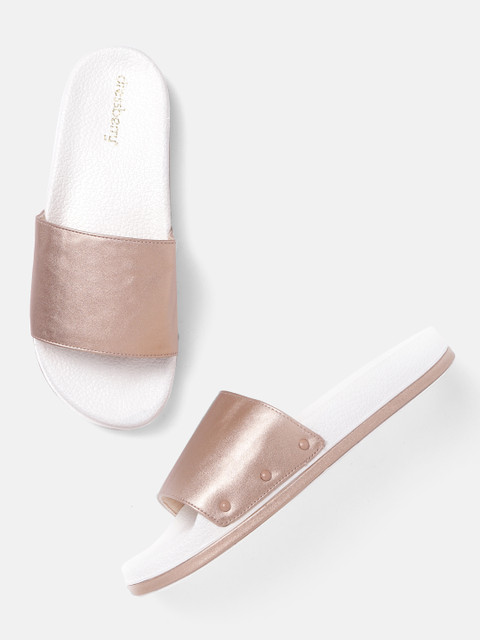 

DressBerry Women Rose Gold-Toned Solid Sliders
