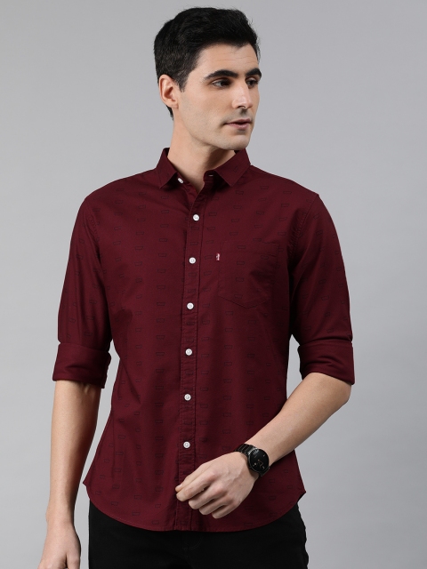 

Levis Men Maroon & Black Slim Fit Printed Casual Shirt