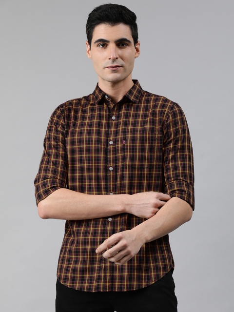 

Levis Men Black & Mustard Yellow Slim Fit Checked Casual Shirt