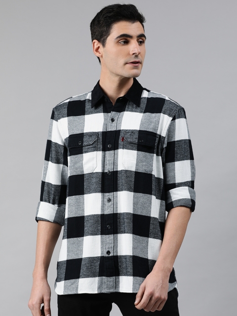 

Levis Men Black & White Regular Fit Checked Casual Shirt
