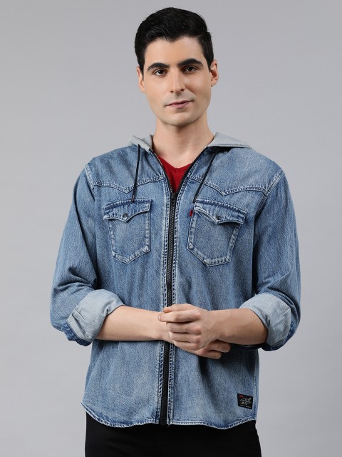 

Levis Men Blue Slim Fit Faded Casual Shirt