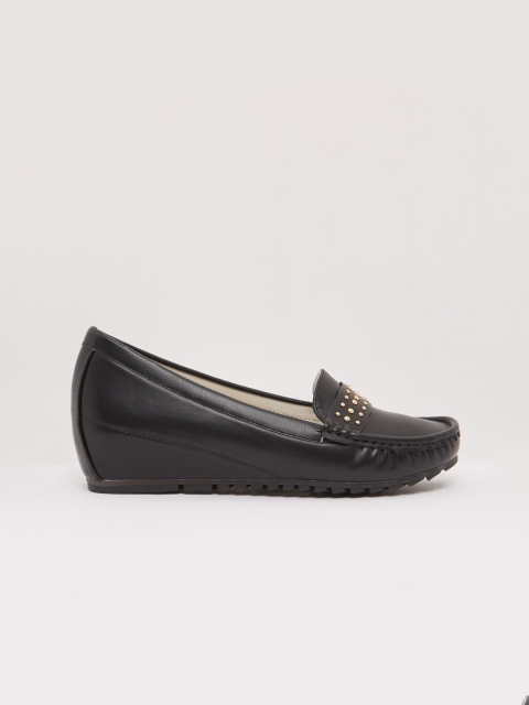 

shoexpress Women Black Embellished Pumps