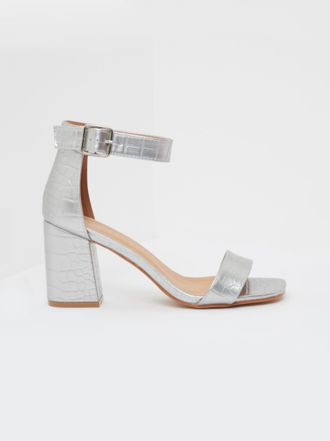 

shoexpress Women Silver-Coloured Textured Block Heels