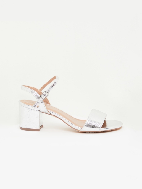 

shoexpress Women Silver Solid Block Heels