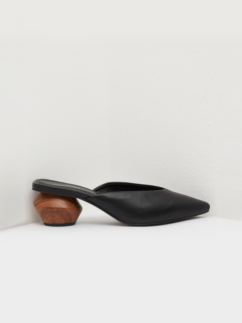

shoexpress Women Black Solid Block Heels