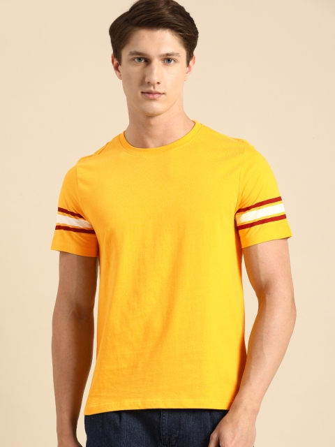 

ether Men Yellow Solid Round Neck Pure Cotton T-shirt