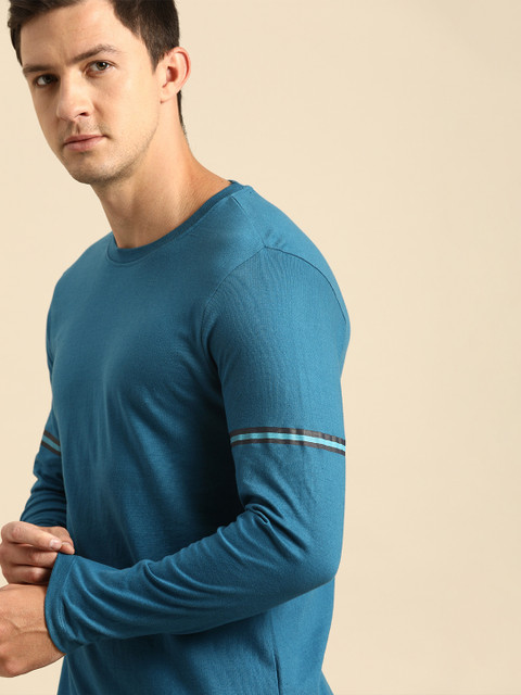 

ether Men Teal Blue Solid Round Neck T-shirt