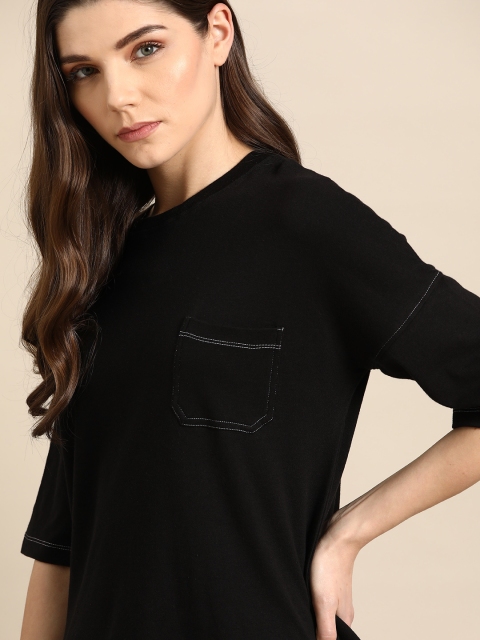 

ether Women Black Solid Pocket Detailing Pure Cotton Round Neck T-shirt