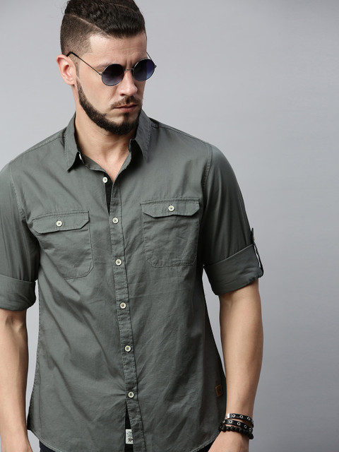 

Roadster Men Antiviral & Antibacterial protection Grey Regular Fit Solid Casual Shirt