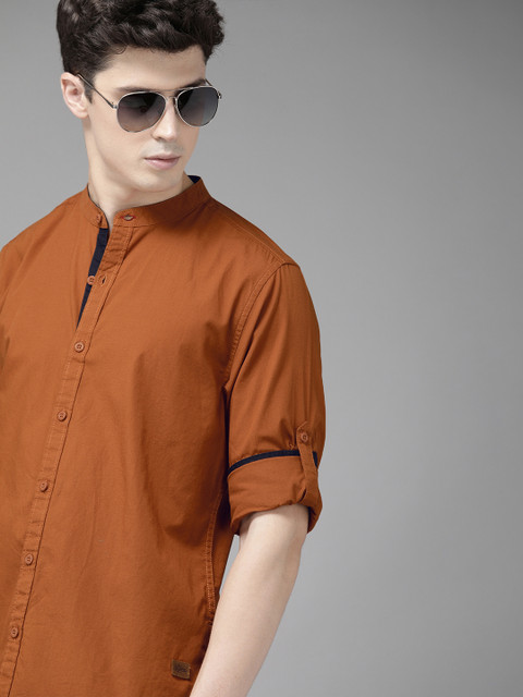 

Roadster Men Antiviral & Antibacterial protection Rust Regular Fit Solid Casual Shirt