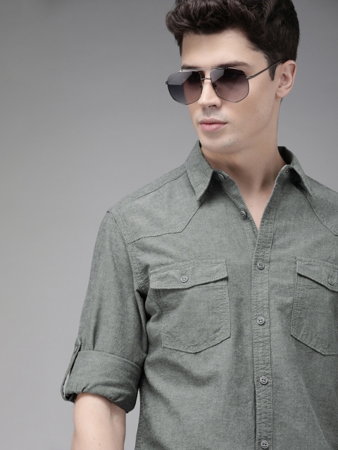 

Roadster Men Antiviral & Antibacterial protection Grey Regular Fit Solid Casual Shirt