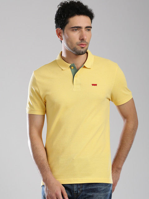 

Levi's Men Yellow Solid Polo Collar T-shirt