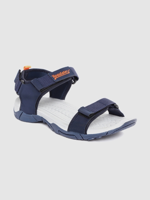 

Roadster Men Navy Solid Sports Sandals, Navy blue
