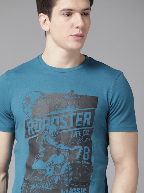 

Roadster Men Blue & Black Brand Logo Print Round Neck T-shirt