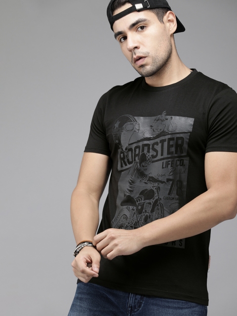 

Roadster Men Black Printed Round Neck T-shirt