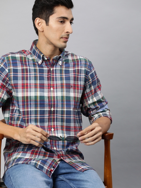 

Tommy Hilfiger Men Multicoloured Regular Fit Checked Casual Shirt, Multi