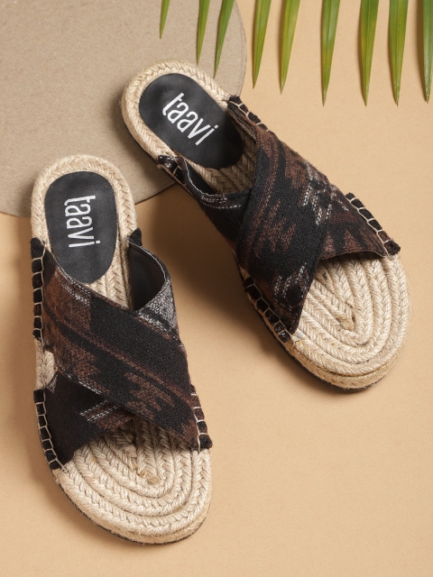 

Taavi Women Black & White Woven Design Open Toe Flats