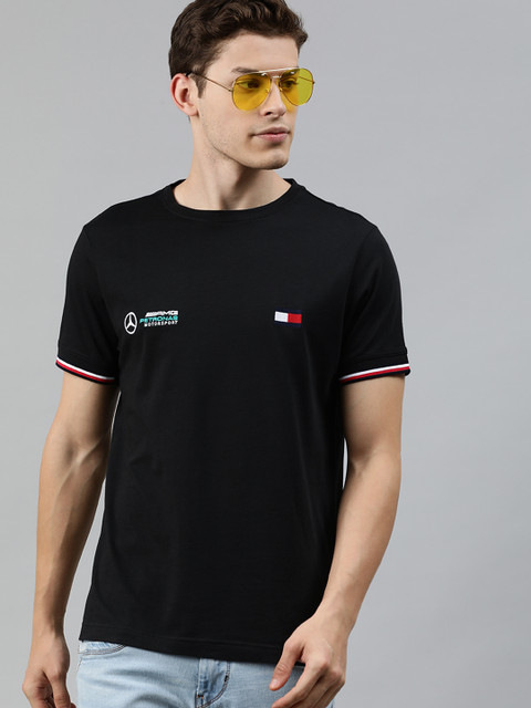 

Tommy Hilfiger Men Black Slim Fit Solid Round Neck T-shirt with Tipping Detail