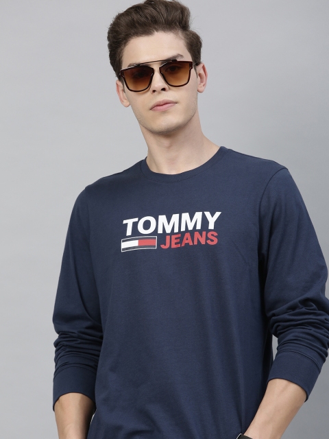 

Tommy Hilfiger Men Navy Blue Printed Round Neck T-shirt