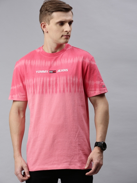 

Tommy Hilfiger Men Pink Dyed Round Neck T-shirt