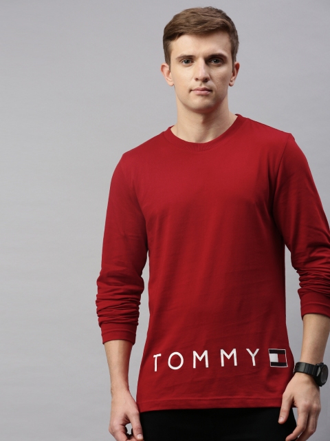 

Tommy Hilfiger Men Red Printed Round Neck T-shirt