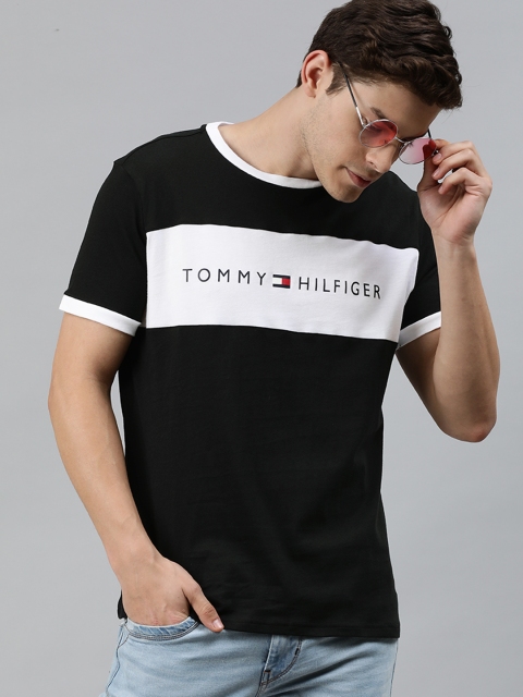 

Tommy Hilfiger Men Black Printed Round Neck T-shirt