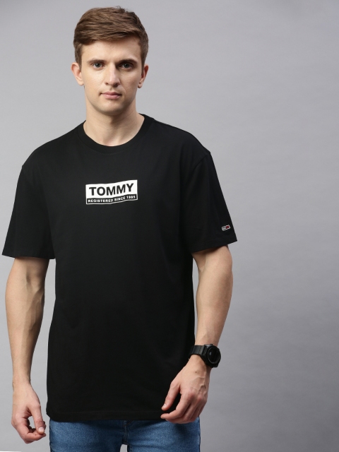 

Tommy Hilfiger Men Black Printed Round Neck T-shirt