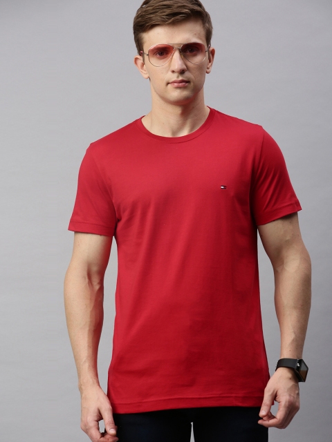 

Tommy Hilfiger Men Red Solid Round Neck T-shirt
