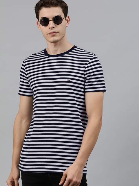 

Tommy Hilfiger Men Navy Blue Slim Fit Striped Round Neck T-shirt