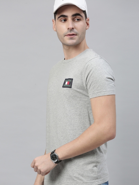 

Tommy Hilfiger Men Grey Melange Solid Round Neck T-shirt with Applique