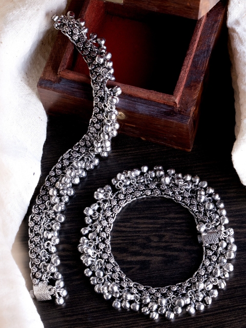 

Infuzze Set Of 2 Oxidised Silver-Plated Anklets