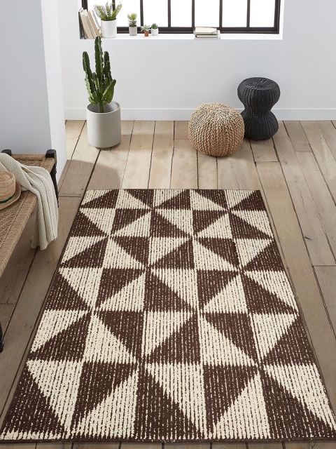 

Saral Home Brown & Beige Geometric Anti-Skid Carpet